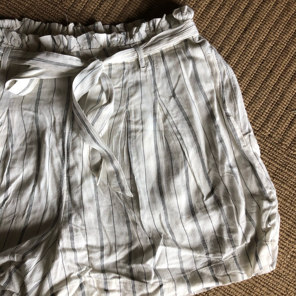 NWT AEO shorts